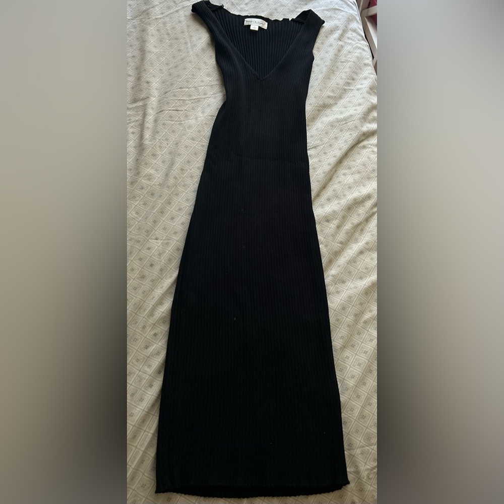 Elegant Black Sleeveless Dress